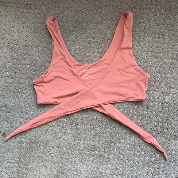 437 Kenzie Top and Bottoms Bathing suit - Picture 4 of 4